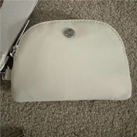 Lululemon Athletica Iridescent/Bone Dual Pouch Wristlet NWT - Picture 5 of 6